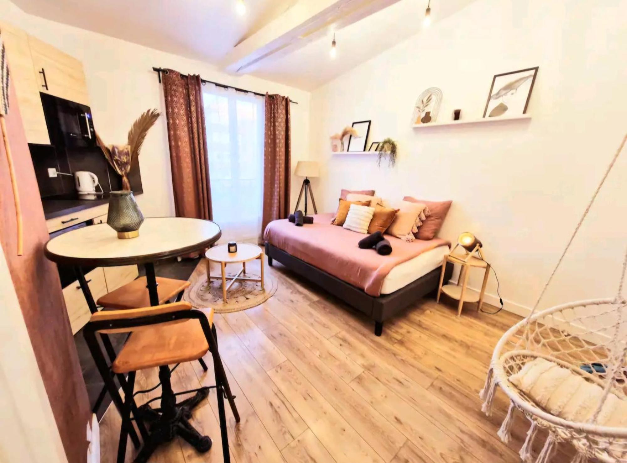 קלישי Maison Juliette מראה חיצוני תמונה